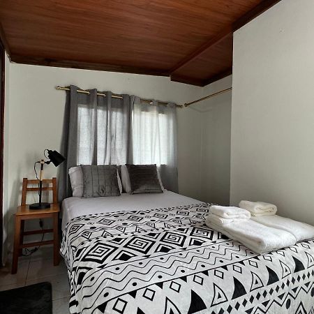 Tiny Apartment In The City Rooftop Terrace Baños Exterior foto