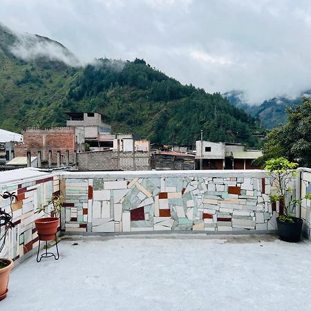 Tiny Apartment In The City Rooftop Terrace Baños Exterior foto